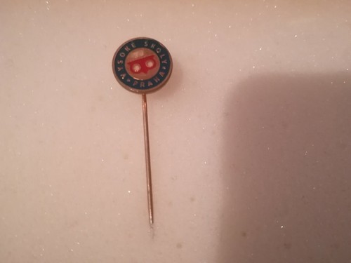Distintivo pin badge - pin, spilla